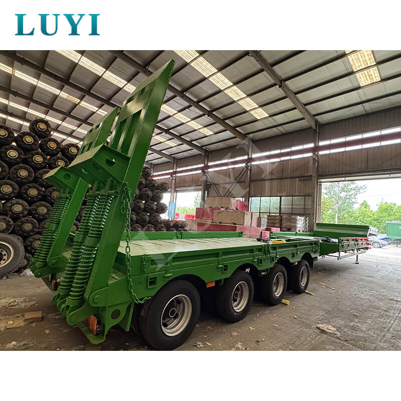 Luyi 4-assige diepladers verscheept naar Ecuador, waardoor zwaar transport voor de infrastructuur in Zuid-Amerika mogelijk wordt gemaakt