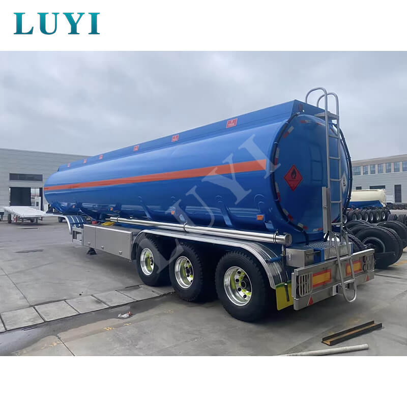 42000L dieselbrandstoftanker met vloeibare olie