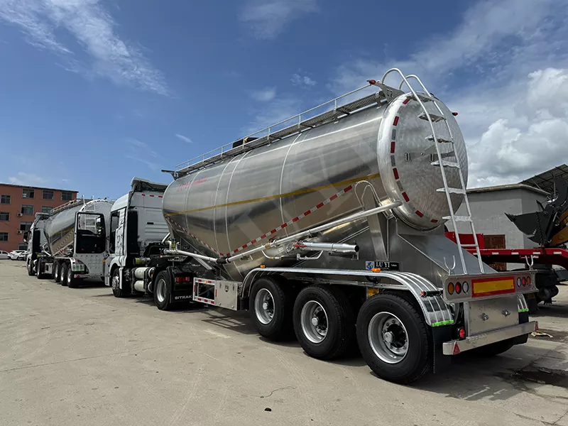 Cementtransport oplegger