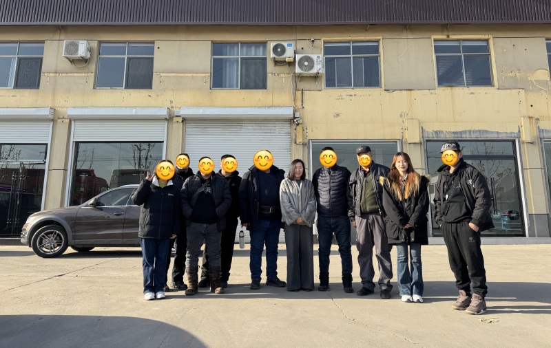 Hoe LUYI een logistieke groep uit Kazachstan hielp bij het upgraden van grensoverschrijdend vrachtvervoer met 5 op maat gemaakte zijwandtrailers Hoe LUYI een logistieke groep uit Kazachstan hielp bij het upgraden van grensoverschrijdend vrachtvervoer met 5 op maat gemaakte zijwandtrailers