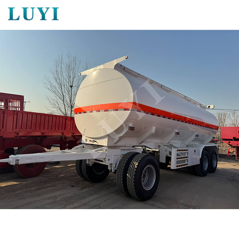 LUYI 2-assige 16.000 liter nieuwe vliegtuigbrandstoftransportwagen