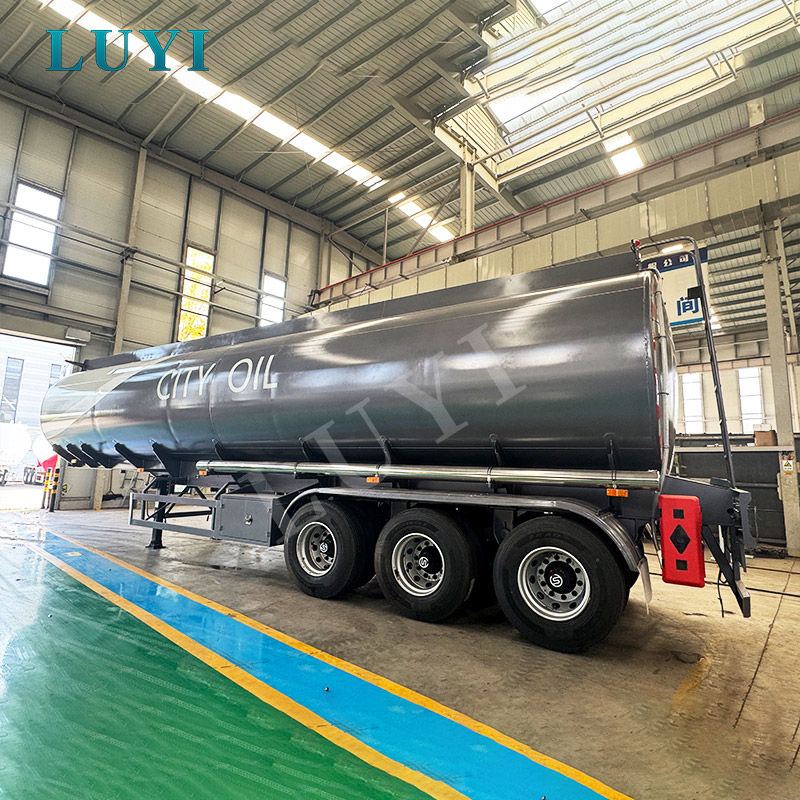 LUYI 40.000L brandstoftanker: ontworpen voor compromisloze veiligheid en efficiëntie