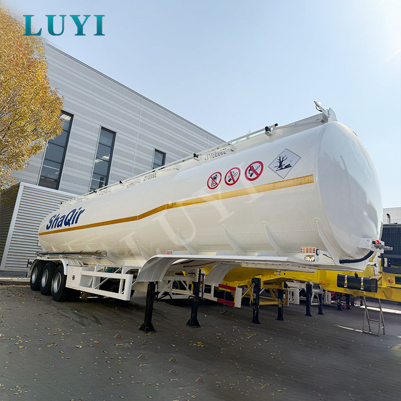 LUYI 45.000L brandstoftanker-oplegger: ontworpen voor veilige en efficiënte brandstofdistributie
