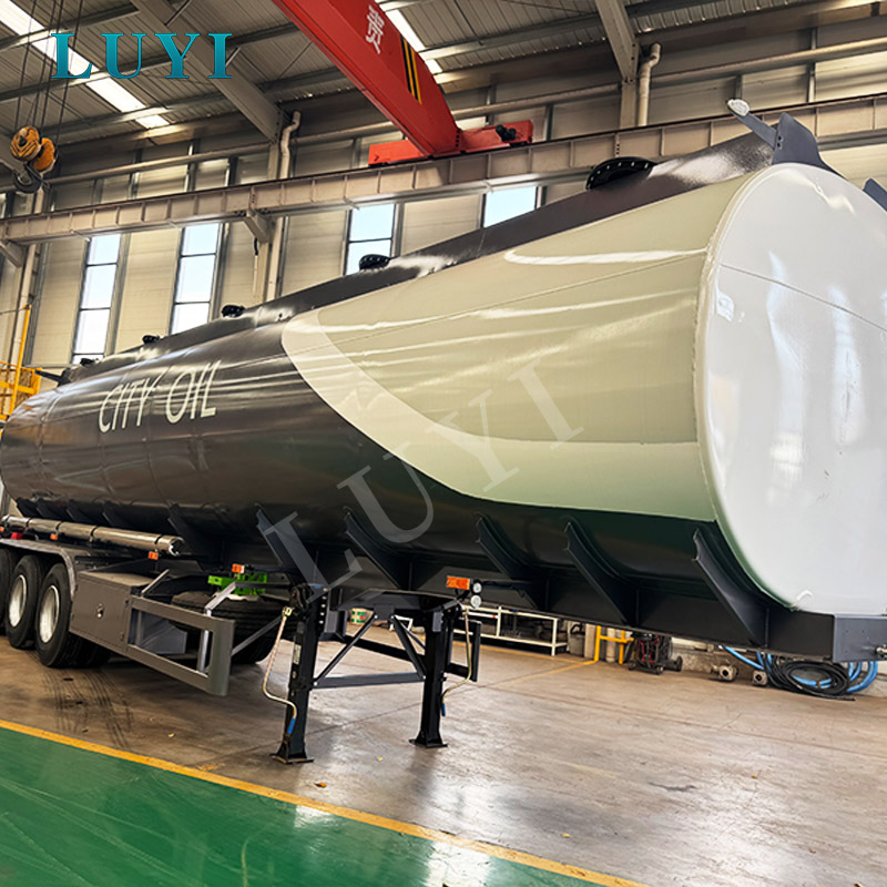 LUYI fabrieksprijs 3-assige olietankoplegger van 40.000 liter LUYI fabrieksprijs 3-assige olietankoplegger van 40.000 liter