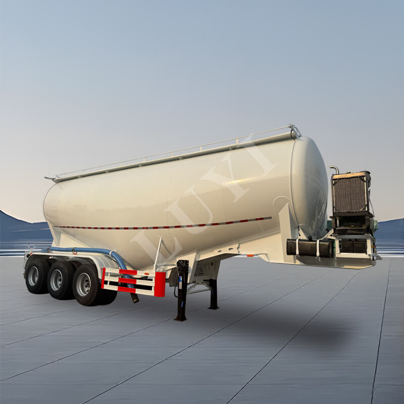 Drie-assige poedertankoplegger van 30 ton